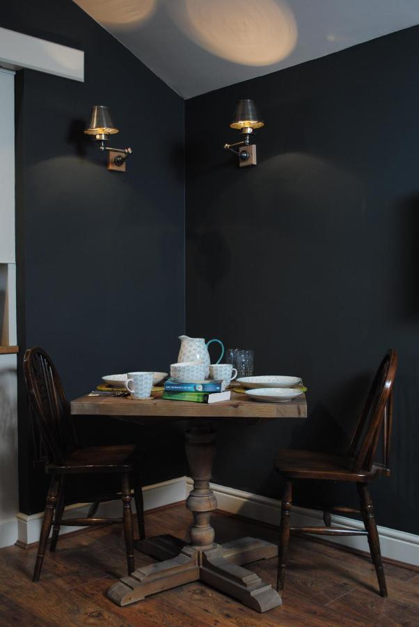 Courtyard Cottages Lymington, 2 Adults Only מראה חיצוני תמונה