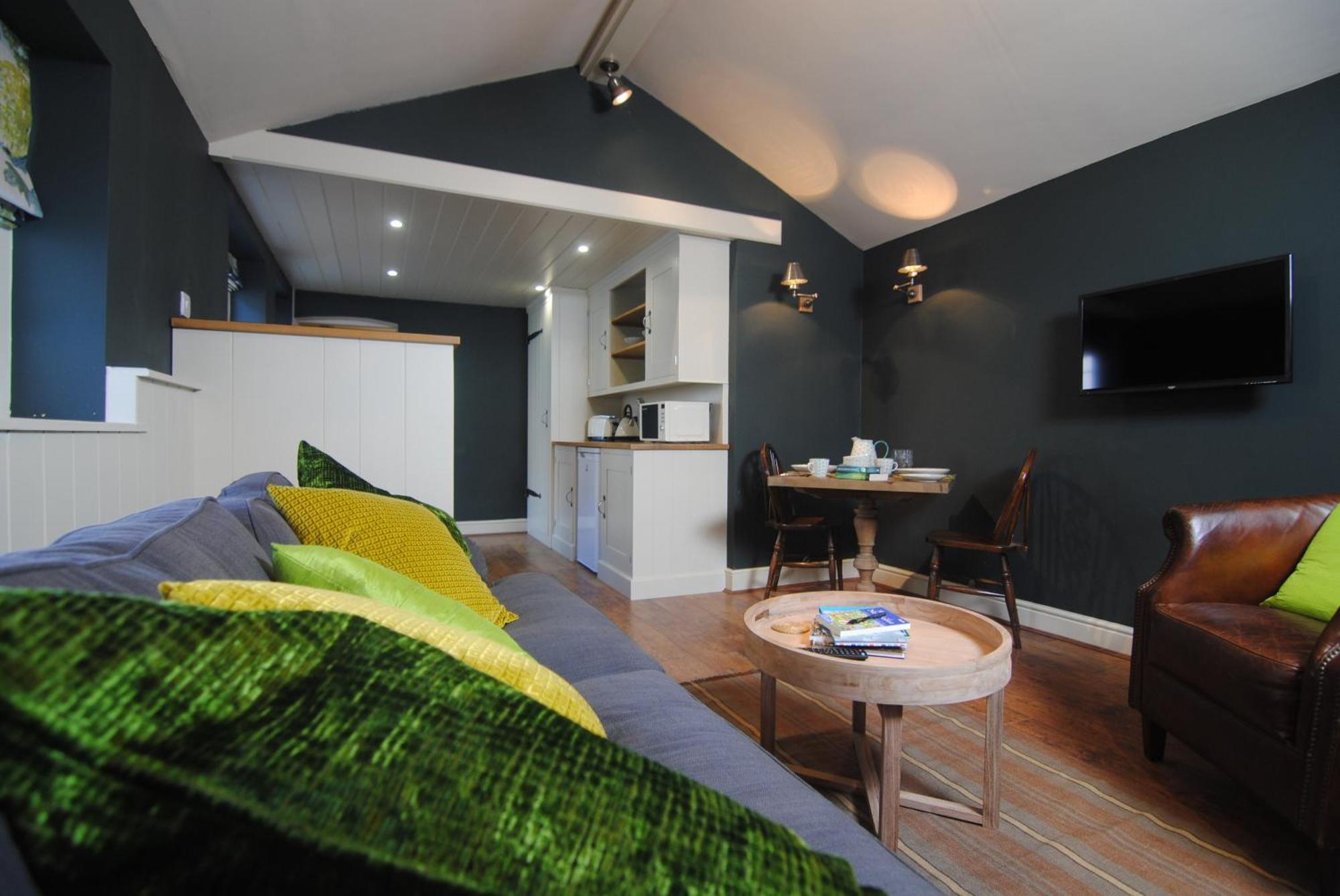 Courtyard Cottages Lymington, 2 Adults Only מראה חיצוני תמונה